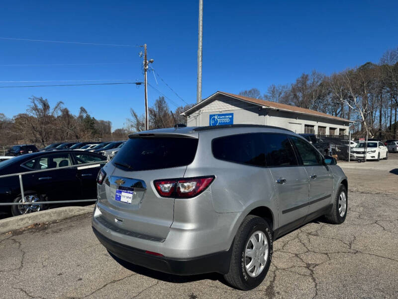 2017 Chevrolet Traverse LS