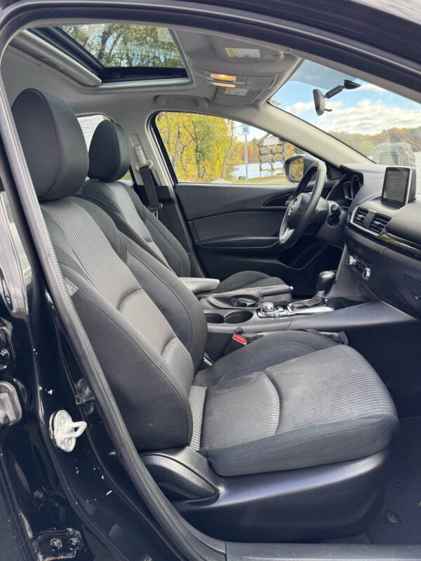 2015 Mazda MAZDA3 i Touring