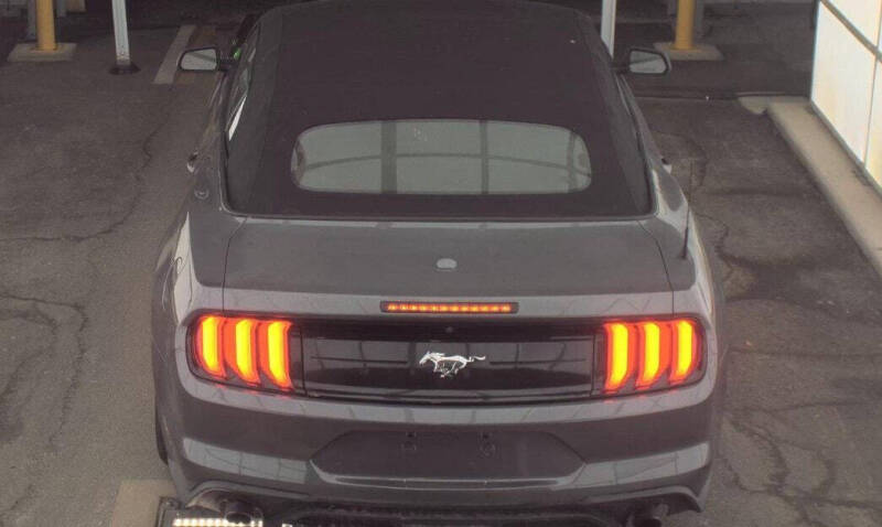 2022 Ford Mustang EcoBoost