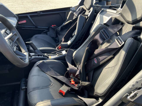 2024 Can-Am MAVERICK X3 RS