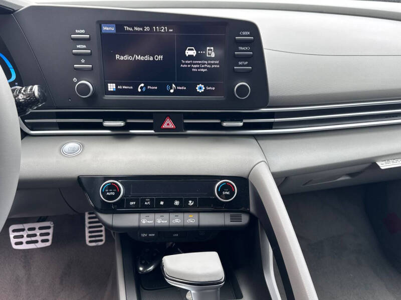 2026 Hyundai Elantra SEL Sport