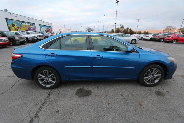 2017 Toyota Camry SE