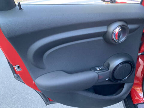 2015 MINI Hardtop 4 Door Cooper