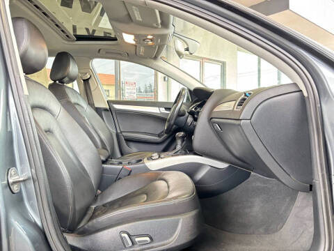 2016 Audi A4 2.0T quattro Premium