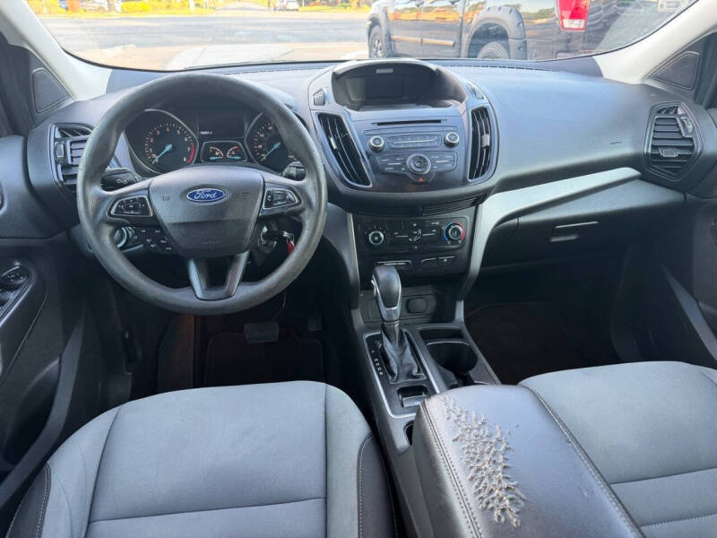2017 Ford Escape S