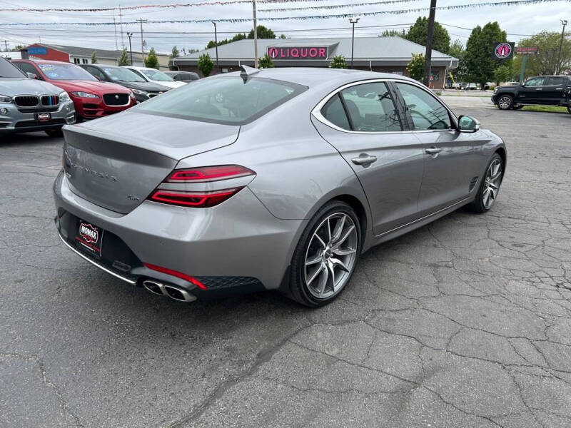 2022 Genesis G70