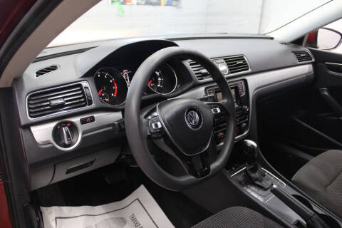 2017 Volkswagen Passat 1.8T S