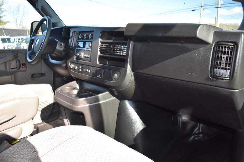 2019 Chevrolet Express 2500