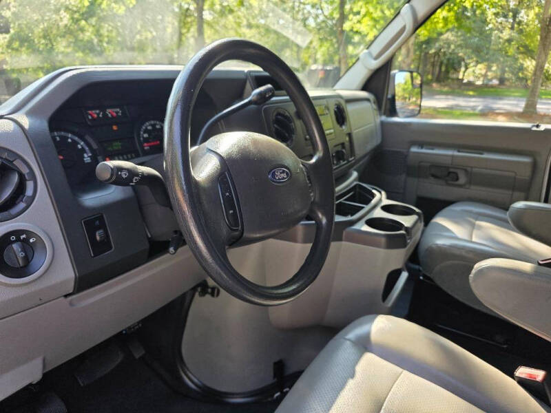 2013 Ford E-Series E-150