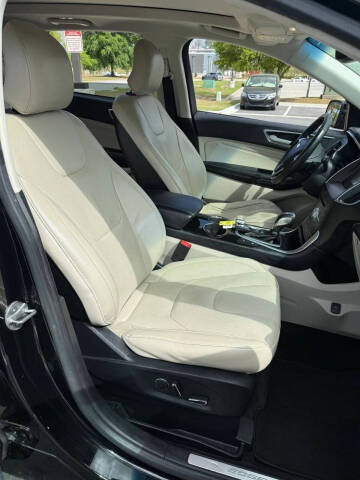 2017 Ford Edge Titanium