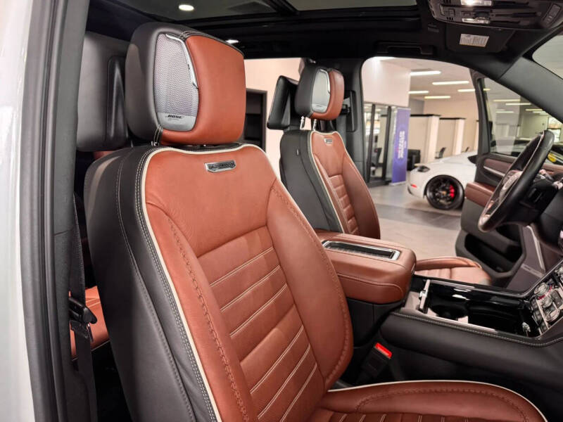 2023 GMC Yukon Denali Ultimate
