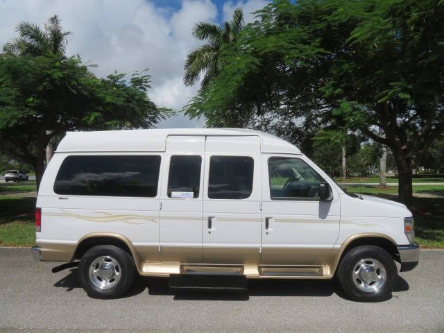 2014 Ford E-Series E-150