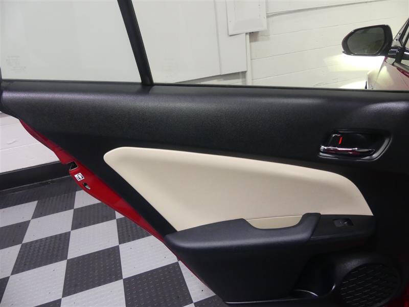 2020 Toyota Prius XLE AWD-e