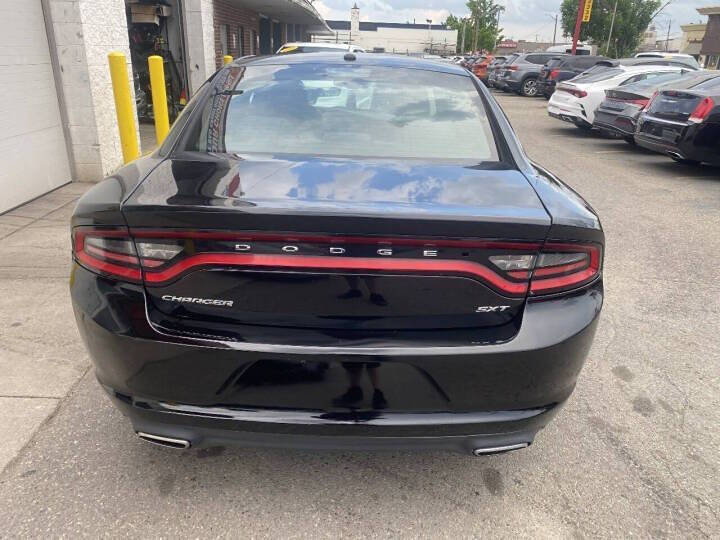 2017 Dodge Charger SXT