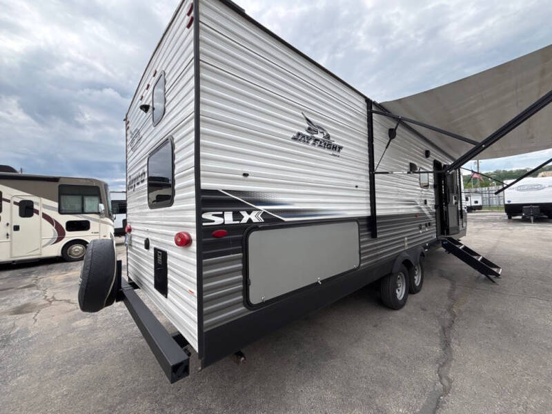 2022 Jayco  JAY FLIGHT