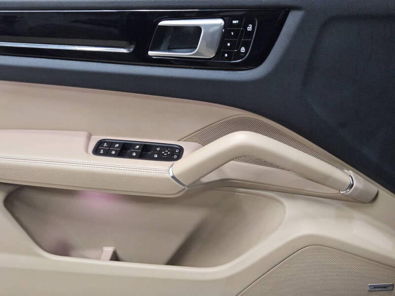 2021 Porsche Cayenne Coupe