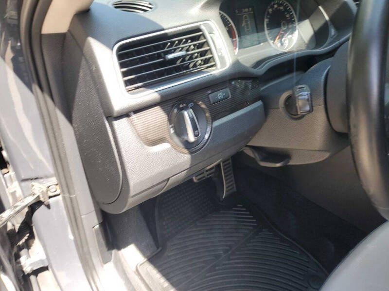 2015 Volkswagen Passat