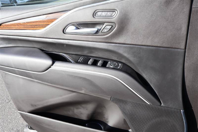 2024 Cadillac Escalade ESV Luxury