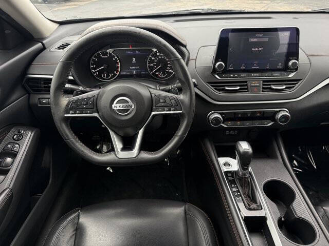 2022 Nissan Altima 2.5 SR