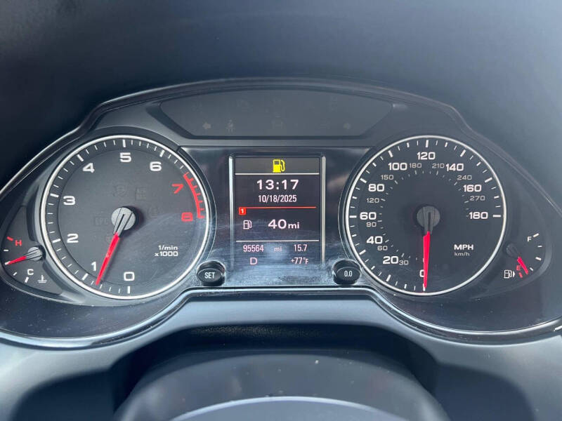 2012 Audi Q5 3.2 quattro Premium Plus