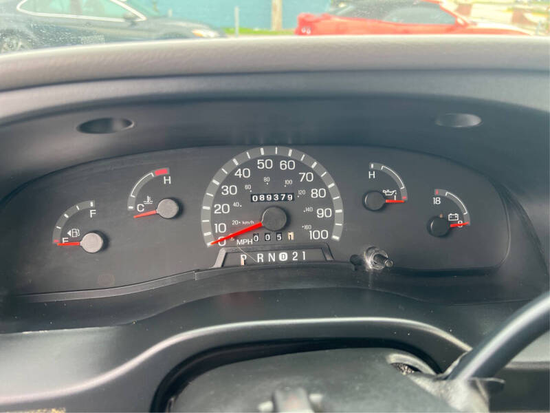 1999 Ford E-350 XLT SD
