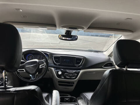 2020 Chrysler Pacifica Touring L