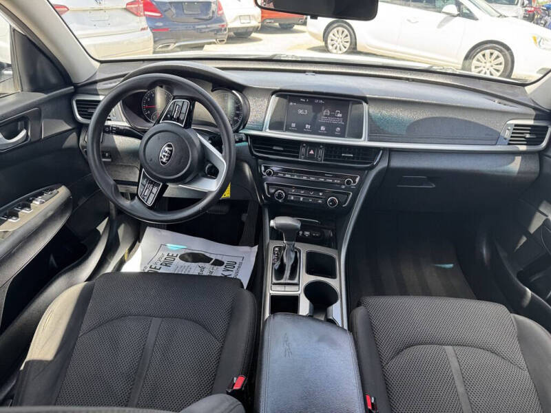 2019 Kia Optima LX
