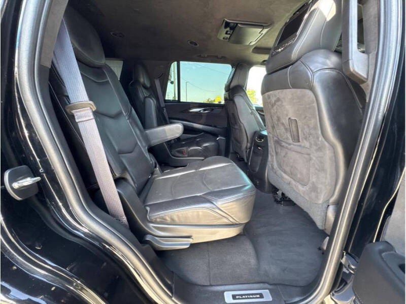 2015 Cadillac Escalade Platinum