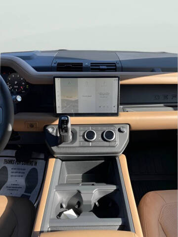 2025 Land Rover Defender 90 P300 S