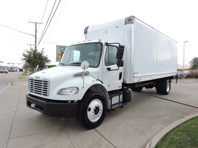2012 Freightliner M2 106