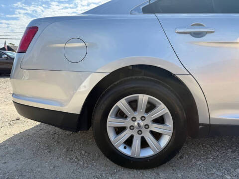 2012 Ford Taurus SE