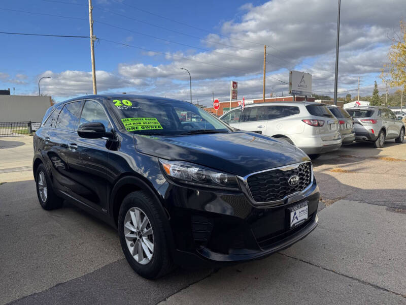 2020 Kia Sorento LX's photo