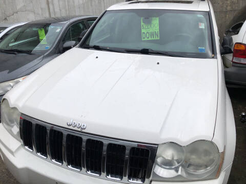 2005 Jeep Grand Cherokee for sale at Deleon Mich Auto Sales in Yonkers NY