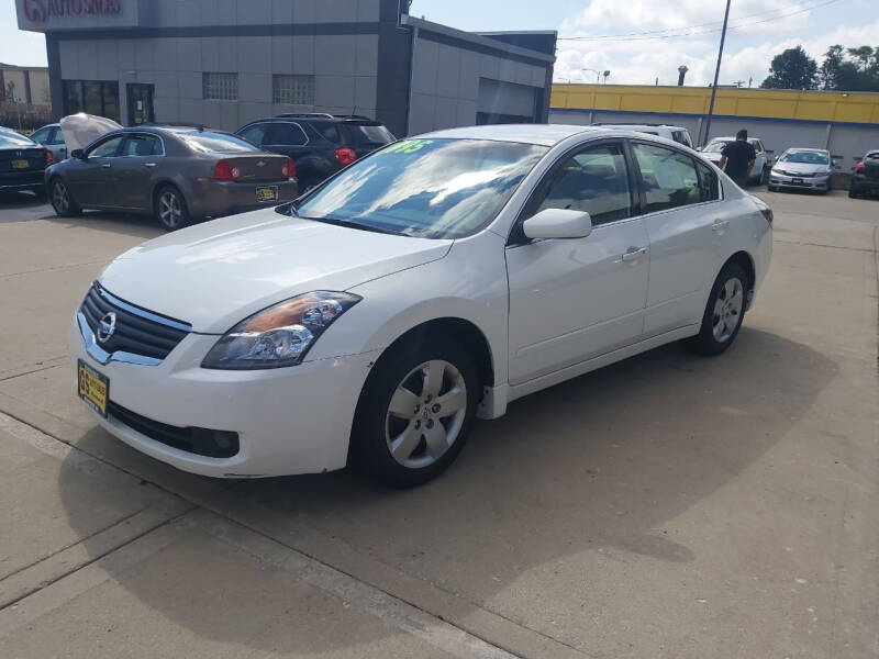 2008 Nissan Altima for sale at GS AUTO SALES INC in Milwaukee WI