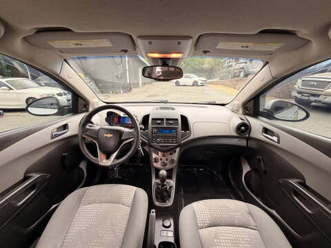 2012 Chevrolet Sonic LS