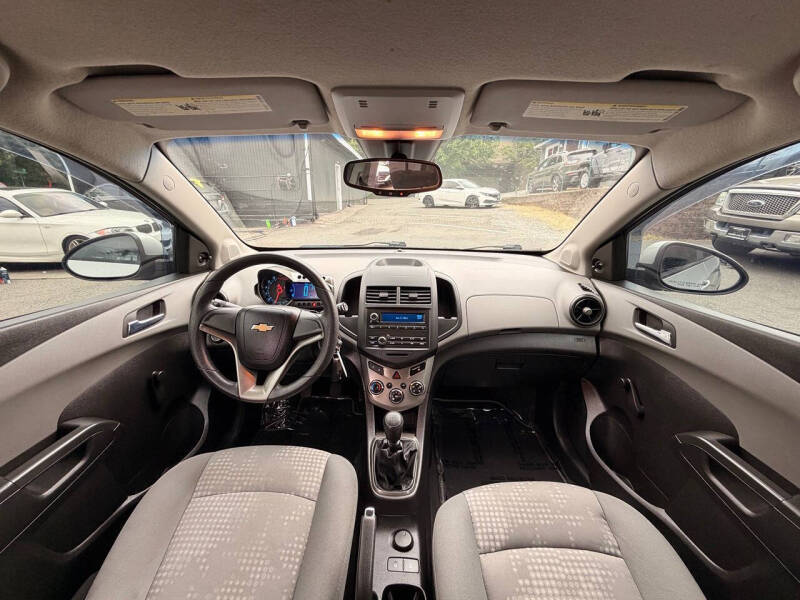 2012 Chevrolet Sonic LS