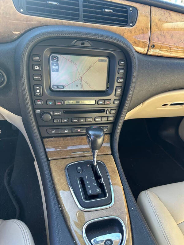 2003 Jaguar S-Type R