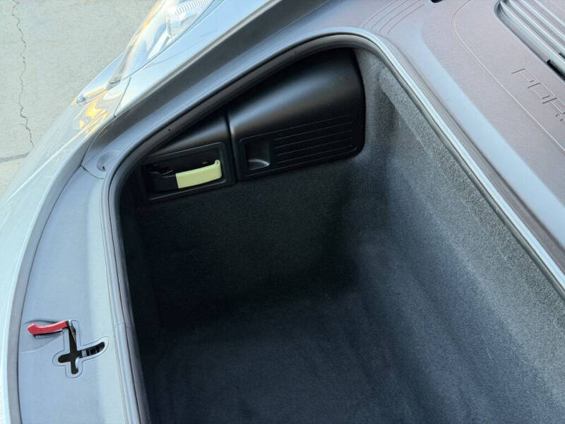 2017 Porsche 911 Carrera