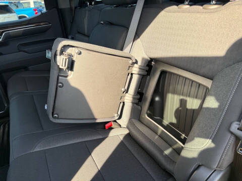 2024 GMC Sierra 1500 Elevation Standard