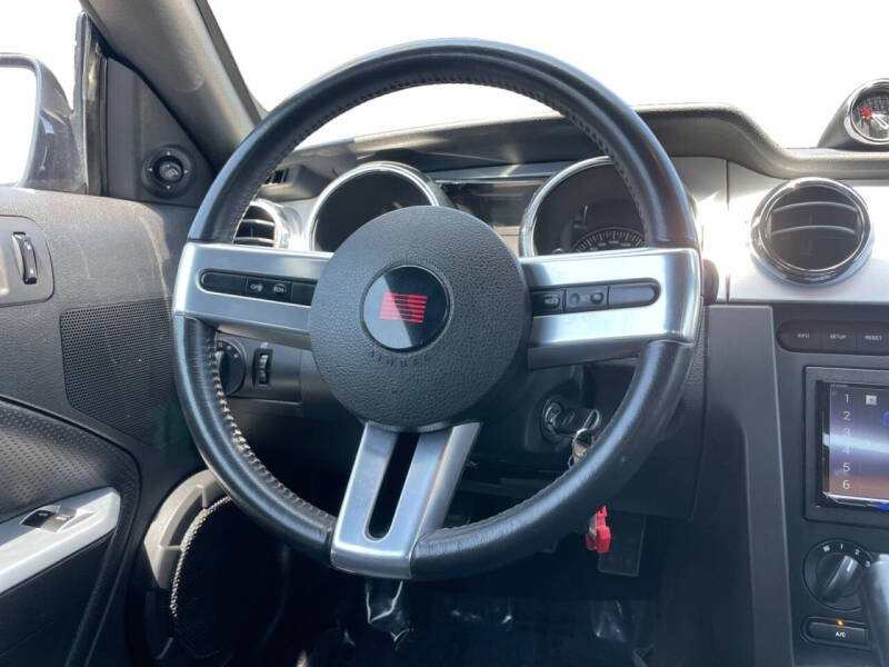 2006 Ford Mustang GT Deluxe