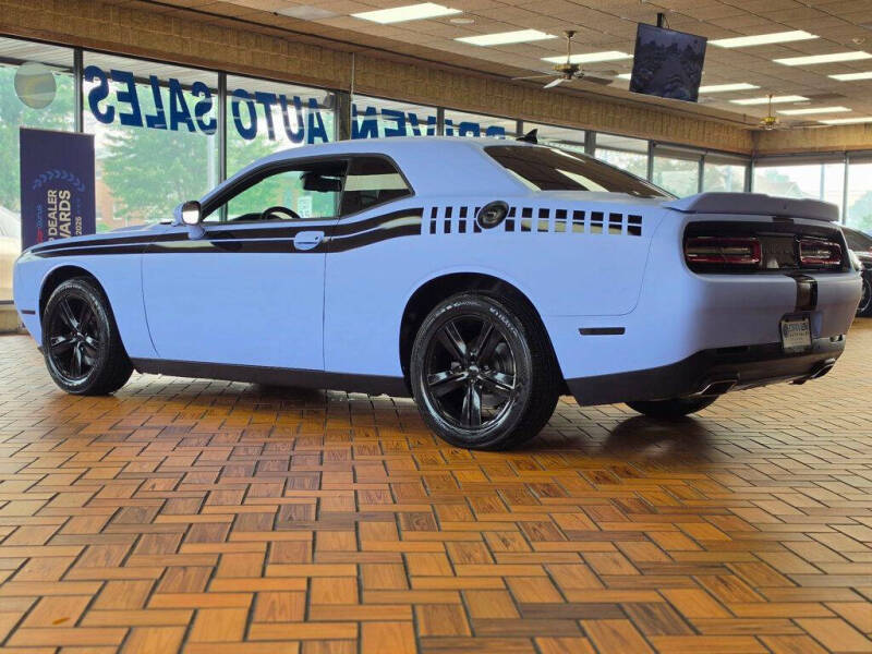 2019 Dodge Challenger SXT