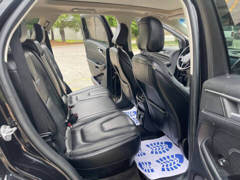 2020 Ford Edge Titanium