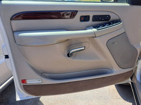 2003 Cadillac Escalade