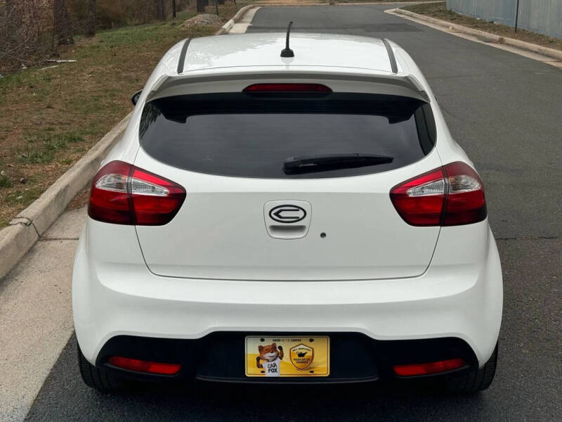 2012 Kia Rio 5-Door LX