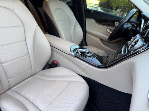 2015 Mercedes-Benz C-Class C 300 4MATIC