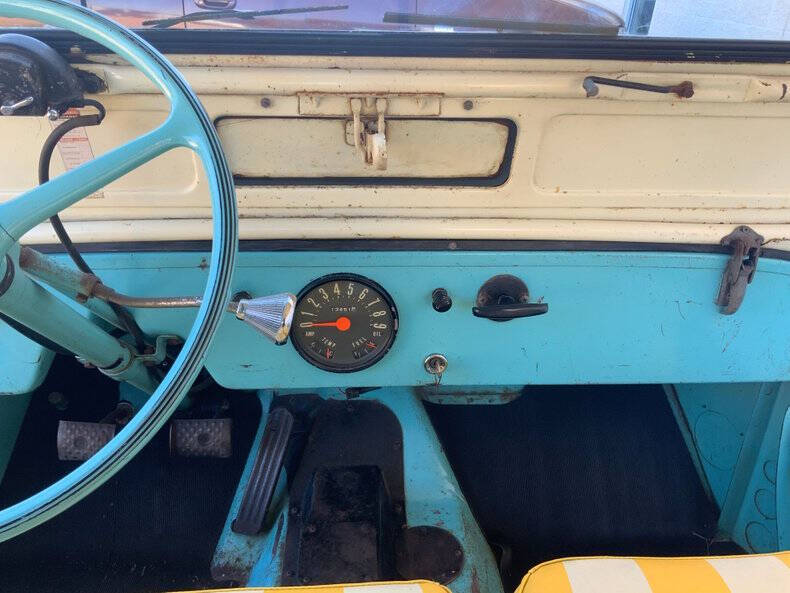 1960 Willys Surrey Gala