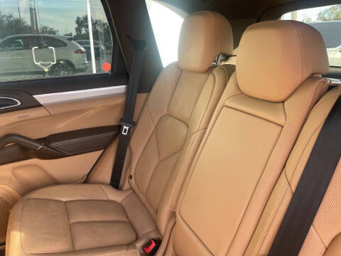 2018 Porsche Cayenne Platinum Edition