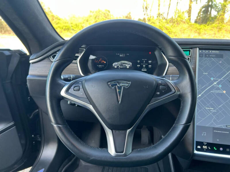 2015 Tesla Model S