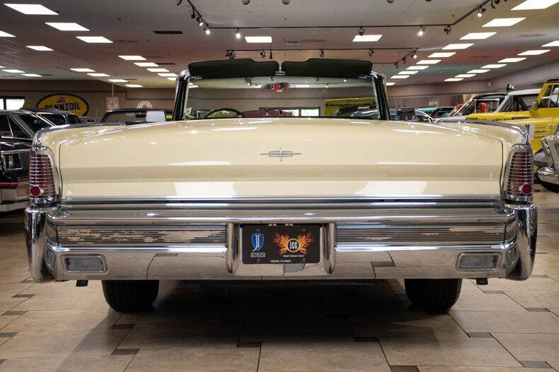 1965 Lincoln Continental