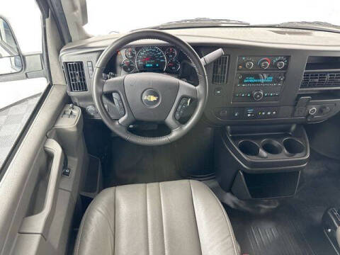2023 Chevrolet Express 2500